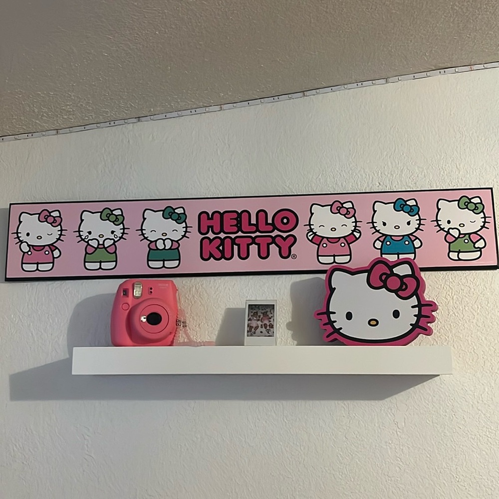 Hello Kitty sign